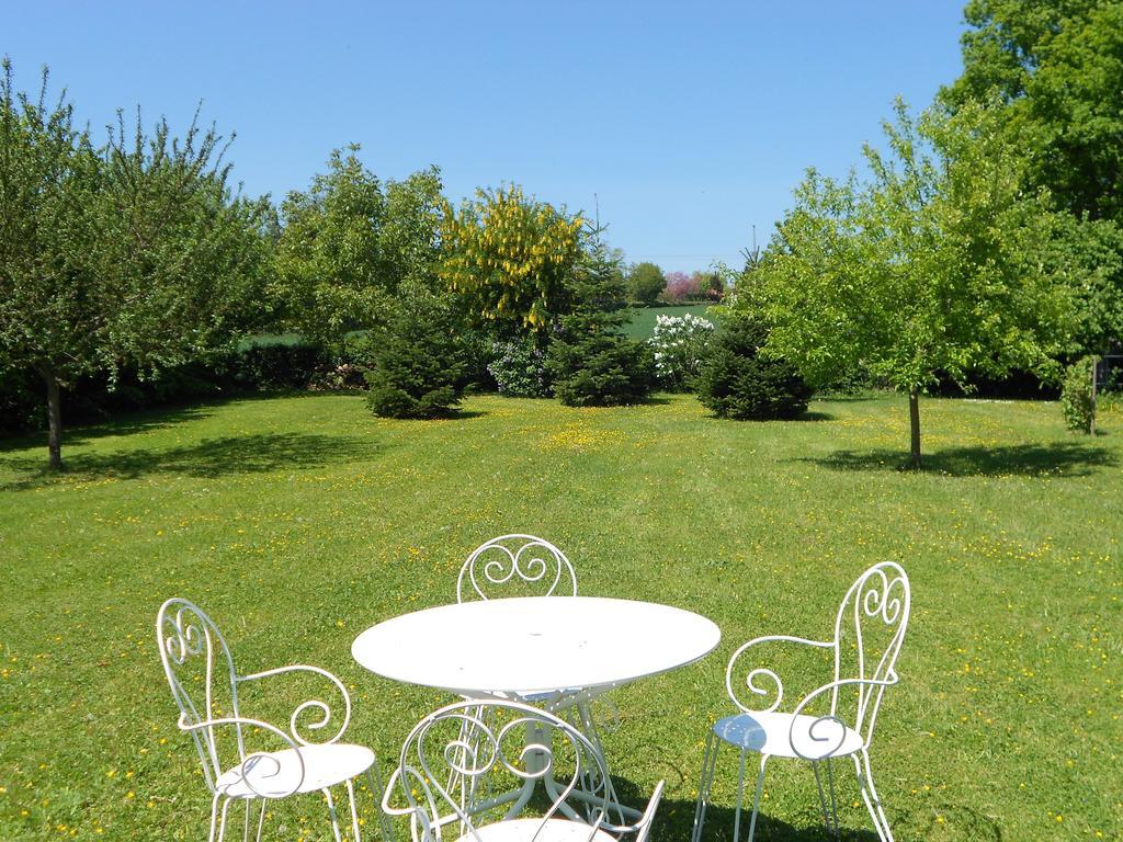 Au Coeur D'Origny Bed & Breakfast Couches ภายนอก รูปภาพ
