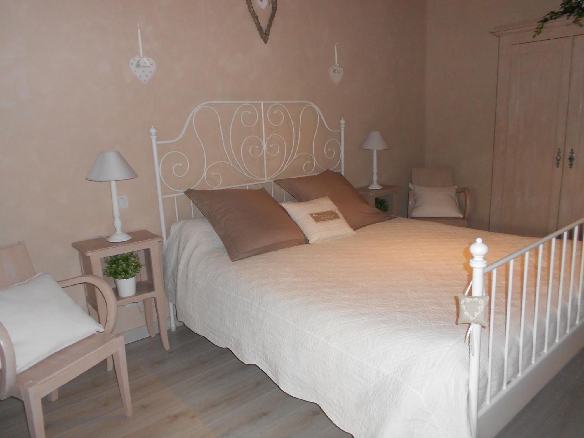 Au Coeur D'Origny Bed & Breakfast Couches ภายนอก รูปภาพ